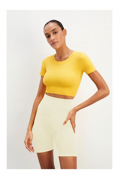 MİSTİRİK Ecru Colored Felolin Seamless Knitted Sports Shorts
