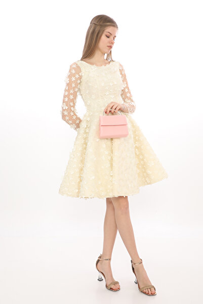 Piedra Powder Color Satin Fabric Stone Accessory Magnetic Closure Shoulder Strap Available (Small Size)