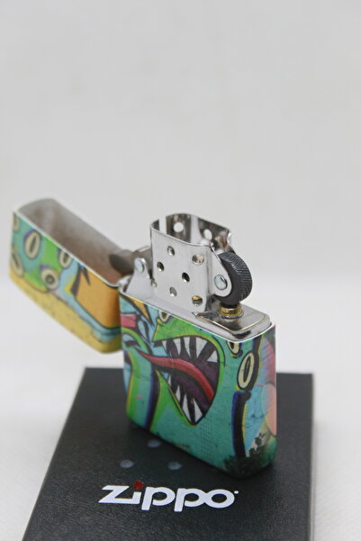 Zippo ZİPPO 49193 STREET GRAFFITI DESIGN 360 KAPLAMA KARANLIKTA PARLAYAN PREMIUM CAKMAK