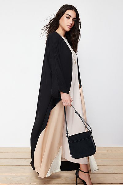 Trendyol Modest Lange gewebte Kappe - Ferace mit Steinfarbblock TCTSS24KF00002