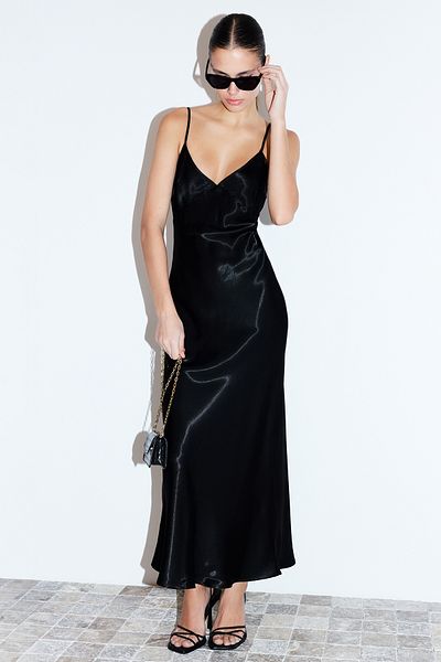 Trendyol Collection Μαύρο υφαντό φόρεμα Μαύρο ίσιο σατέν λουράκι TWOSS24EL00163