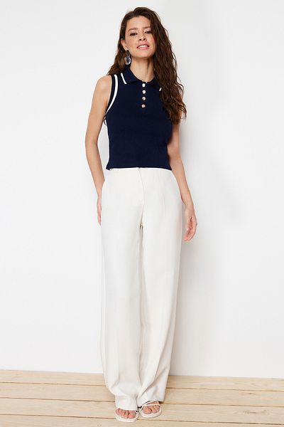 Trendyol Collection Marineblaue Rollkragen-Strickbluse mit Rollkragen TWOSS24BZ00244