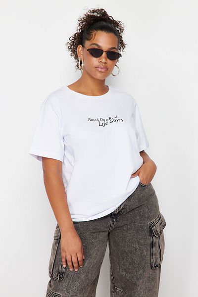Trendyol Curve Fehér Boyfriend nyomott 100% pamut póló - TBBSS24BF00005