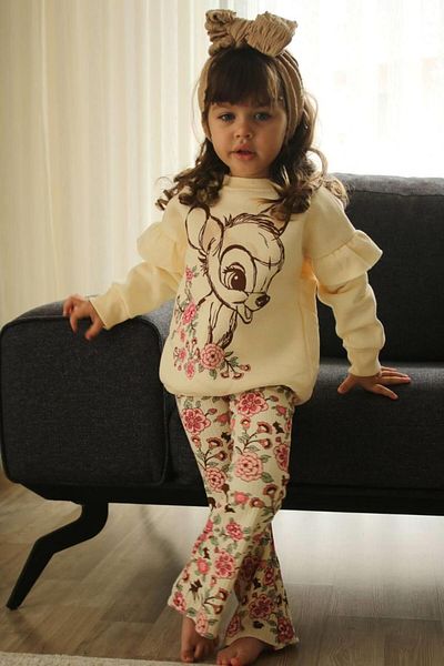 YİGİT BUTİK بدلة فتاة من Yigit Butik Bambi مطبوعة بأرجل واسعة