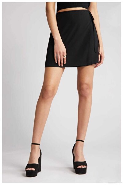 charango Fustă mini neagră SANDY, croșetată, cu croșetat în talie asimetrică