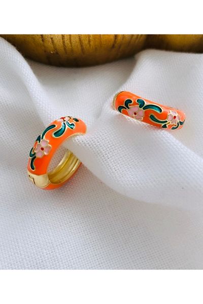 VNS Accessories Vintage Flower Pattern Hoop Earrings