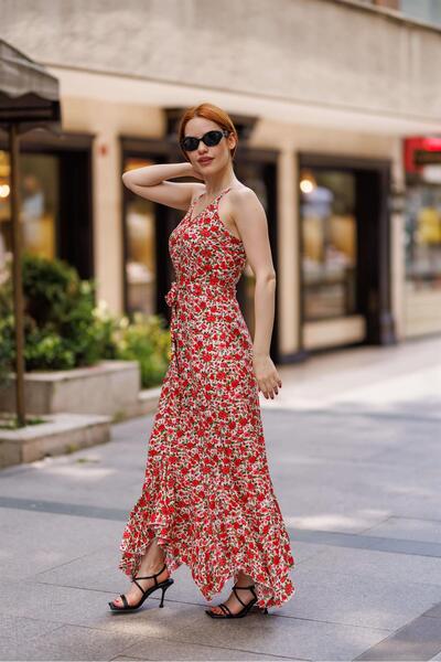 Sue Store Beyaz Kırmızı Çiçekli Askılı Kuşaklı Fırfırlı Elbise