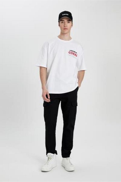 DeFacto Übergroßes, kurzärmliges T-Shirt mit Rundhalsausschnitt und Rundhalsausschnitt B8932ax24sm