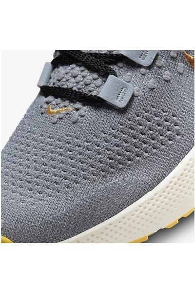Nike Wmns React Escape Run Flyknit 'Cool Gray Metallic Gold Coin' UNISEX