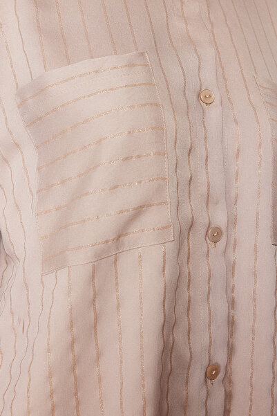 Trendyol Modest Bézs csillogó csíkos szőtt ing TCTSS24TG00049