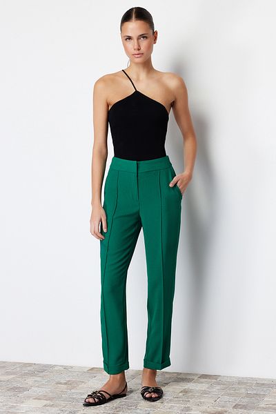 Trendyol Collection Zelené cigaretové žebrované tkané kalhoty TWOSS24PL00117