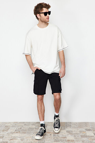 Trendyol Collection Schwarze Shorts und Bermuda mit Cargo-Taschen - TMNSS20SR0177