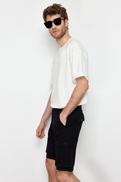Trendyol Collection Schwarze Shorts und Bermuda mit Cargo-Taschen - TMNSS20SR0177