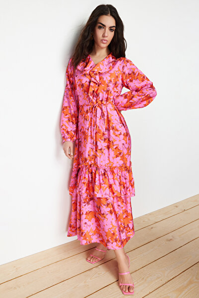 Trendyol Modest Ροζ γιακά με βολάν Λεπτομερές υφαντό φόρεμα TCTSS24EB00079