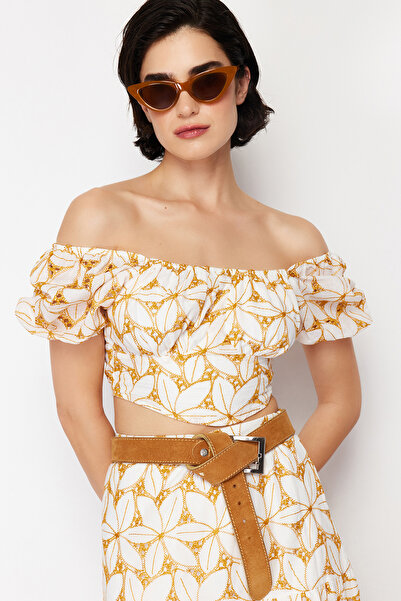 Trendyol Collection Beige Premium Brode Balloon Sleeve Crop Woven Blouse Twoss24Bz00235