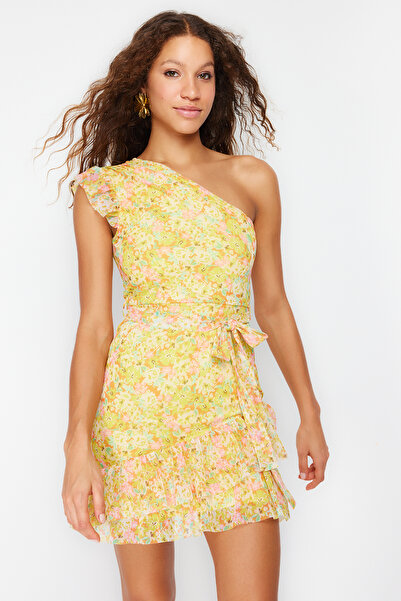 Trendyol Collection Různobarevné vzorované s jedním rukávem Detailní volán s podšívkou Flexibilní pletené minišaty TWOSS24EL00205