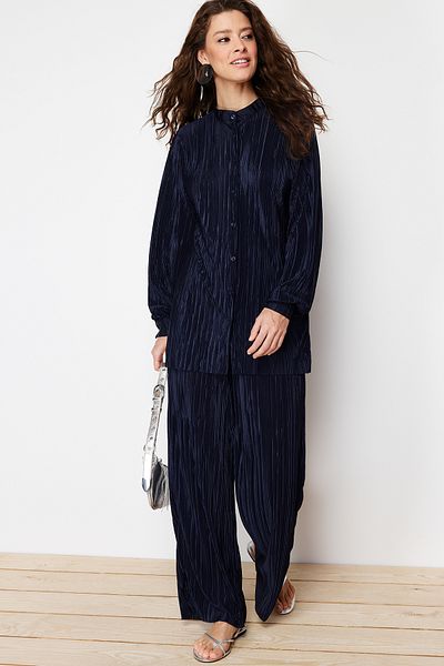 Trendyol Modest Marineblaues, plissiertes Strick-Ober- und Unterteil-Set TCTSS24US00040