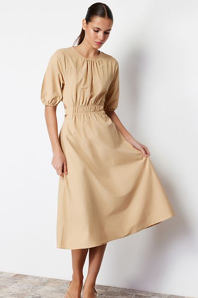 Trendyol Collection Detail zad s velbloudím pasem Midi Woven Dress TWOSS24EL00434