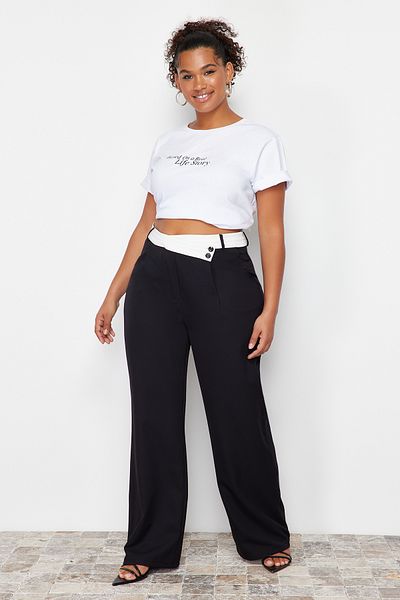 Trendyol Curve Schwarze Webhose mit hoher Taille und weitem Bein TBBSS24AR00016