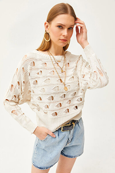 Olalook Kadın Ekru Büyük Delikli Yarasa Mevsimlik Triko Bluz BLZ-19002503