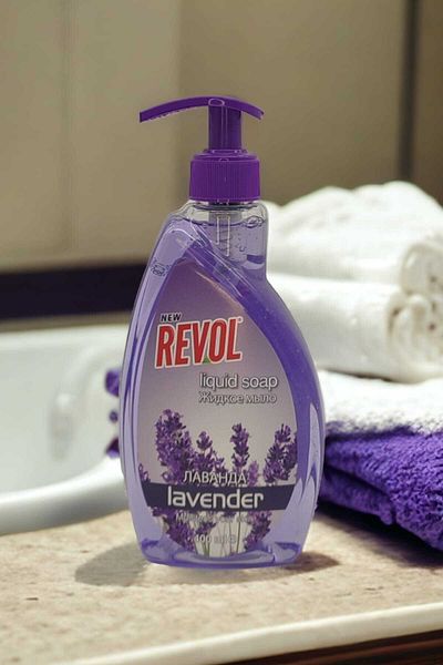 REVOL Liquid Hand Soap 400 ml Lavender