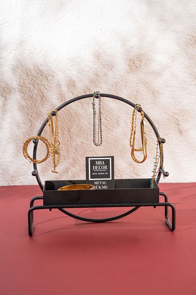 mba decor metal bending art Черен метален органайзер за кутия за бижута с поставка за бижута, държач за обеци, декорация за спалня