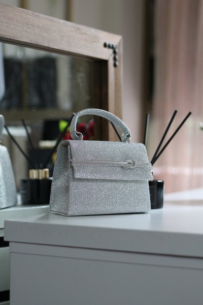 Moom Bag Geantă de umăr pentru rochie de seară cu dungi argintii argintii