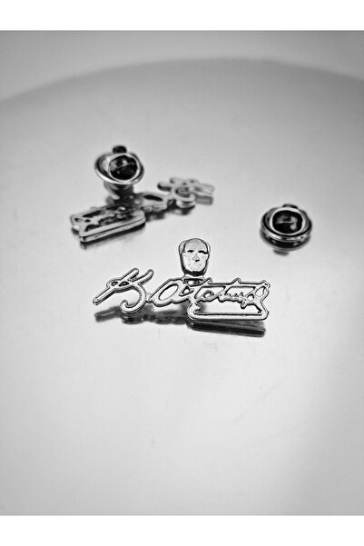 Atatürk Signature Lapel Badge