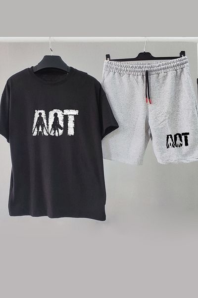 Vordevia Attack On Titan εμπριμέ μαύρο μπλουζάκι oversize και γκρι σορτς συνδυασμός