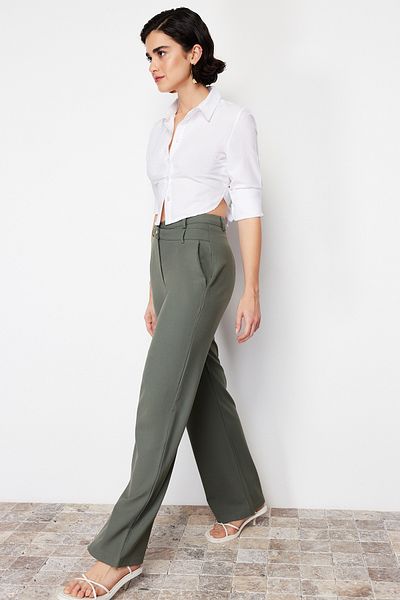 Trendyol Collection Khaki prémiový rovný střih asymetrického pasu podrobně tkané kalhoty TWOSS24PL00067