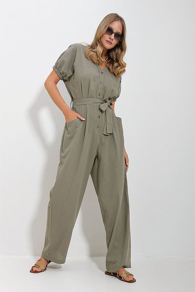 Trend Alaçatı Stili Khakifarbener Mikanos-Jumpsuit aus Leinen mit Knopfleiste vorne und zwei Taschen für Damen ALC-X11626