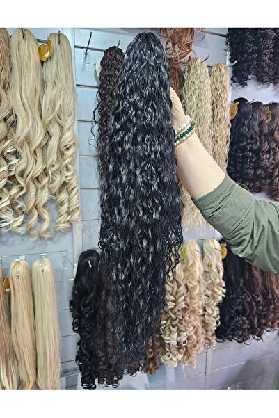 AKOLİFE Μαύρο σγουρό κομμωτήριο με αλογοουρά με αγκράφα - Επιπλέον όγκος