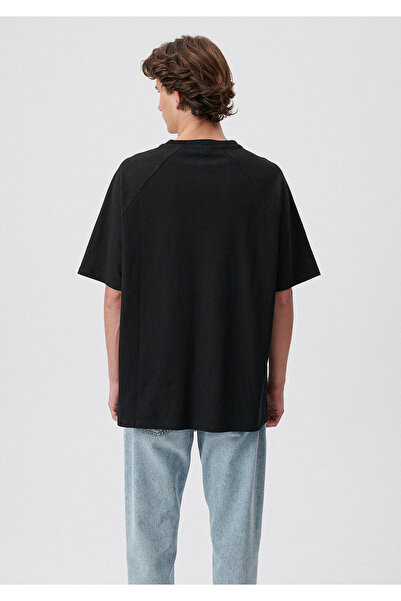 Mavi Bedrucktes schwarzes T-Shirt in Übergröße / weiter Schnitt 0611625-900