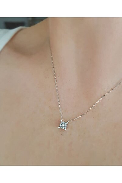 Sirius Pırlanta 0,50 Karat Görünümlü Modern Pırlanta Tektaş Kolye
