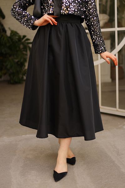 Gizce Taffeta Black Skirt