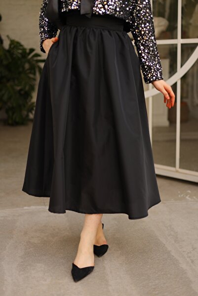 Gizce Taffeta Black Skirt