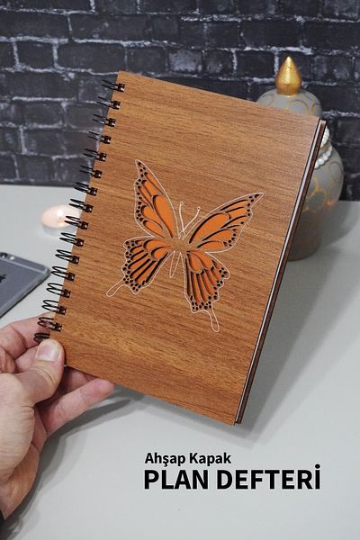 markcat Caiet din lemn pentru planificator cu model de fluturi - Planificator zilnic - Agenda nedatat (90 de coli)