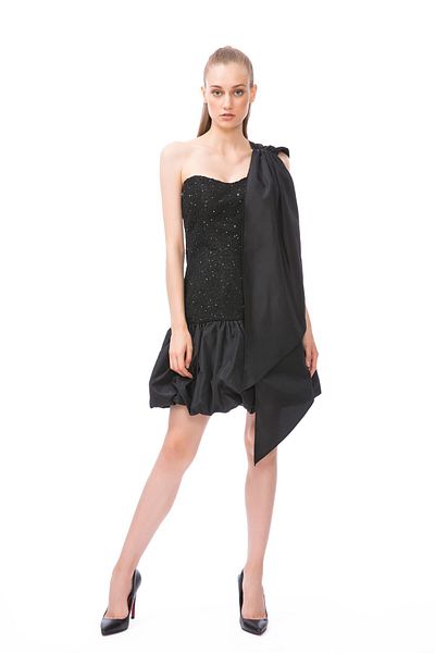 kı.we Single Shoulder Bow Balloon Skirt Ruched Black Mini Dress