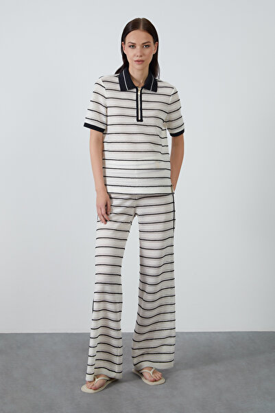 GİZİA Triko Detaylı Önü Fermuarlı Beyaz Bluz