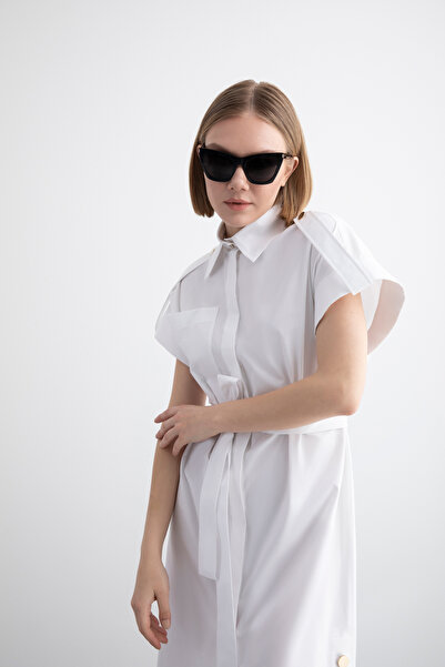 kı.we Apolet Detaylı Oversize Kesim Gold Düğmeli Yırtmaçlı Kuşaklı Gömlek Elbise