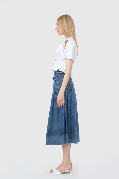 GİZİA Stripe and Ruffle Detailed V-Neck Crop Size Poplin White Blouse