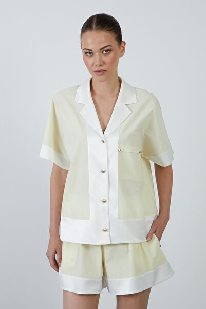 GİZİA Cep Üstü Boncuk Detaylı Gold Düğmeli Sarı Gömlek