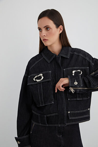 GİZİA Gümüş Aksesuar Detaylı Kolu Fermuarlı Geniş Cep Ceket