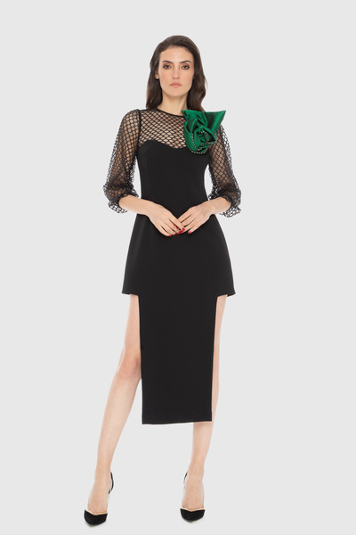 kı.we U Yırtmaçlı Gül Broşlu File Detaylı Abiye Elbise