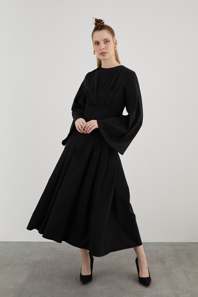 kı.we Bisiklet Yaka Midi Boy Siyah Elbise