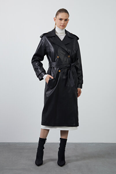 GİZİA Kuşak Detaylı Gold Düğmeli Siyah Deri Uzun Ceket