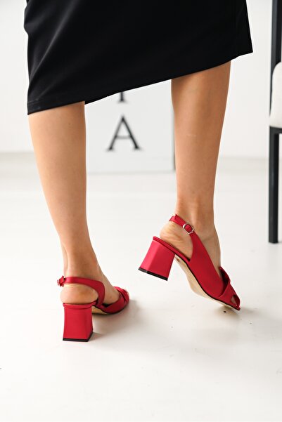 DİVOLYA Ribbo Kırmızı Saten Fiyonklu (6CM) Topuklu Sandalet