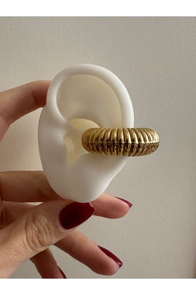 ringbox Gold Serrated Curved Cartilage Earring Earcuff