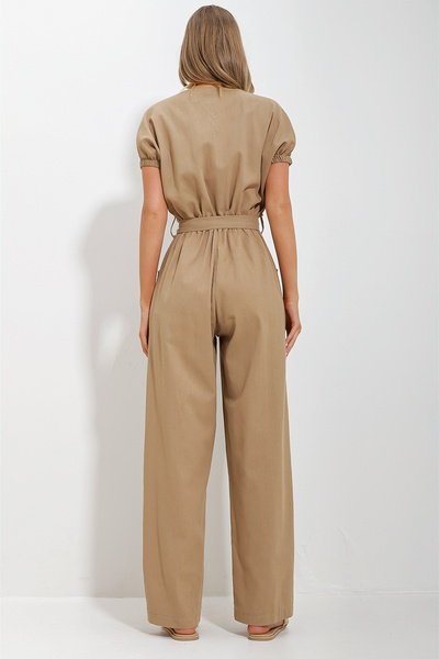 Trend Alaçatı Stili Γυναικεία φόρμα με κουμπιά καμήλας μπροστά διπλή τσέπη Mikanos λινό φόρμα ALC-X11626