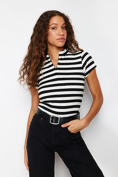 Trendyol Collection Black Zippered Stand Collar Fitted/Fitted Stretch Knitted Blouse TWOSS24BZ00394